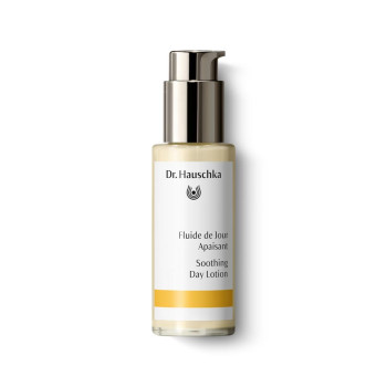 Dr. Hauschka Soothing Cleansing Milk 10 ml sample size - gently cleanses the face