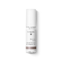 Cure Intensive Rééquilibrante Dr. Hauschka : cure harmonisante pour la peau pendant la ménopause Cure Intensive Rééquilibrante Dr. Hauschka : cure harmonisante pour la peau pendant la ménopause
